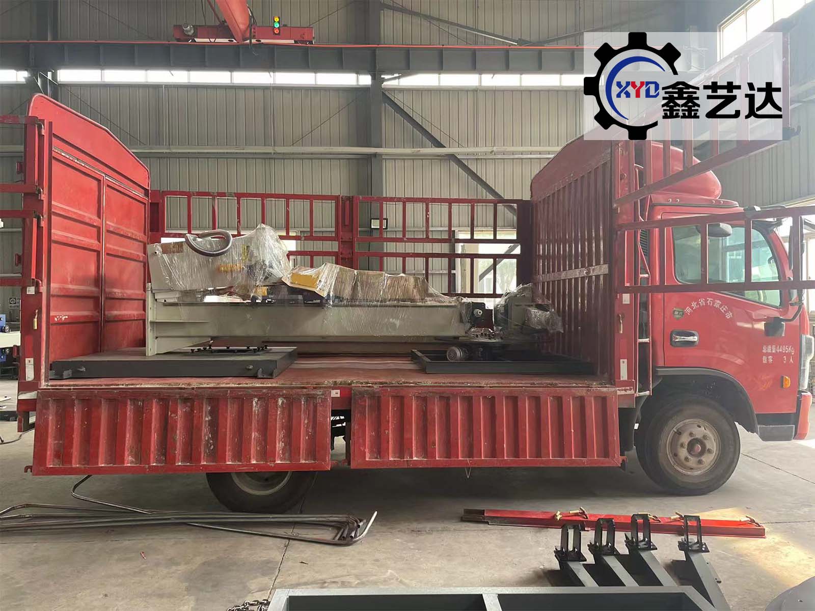 齊心協(xié)力！鑫藝達(dá)兩家客戶在同一天順利發(fā)貨！