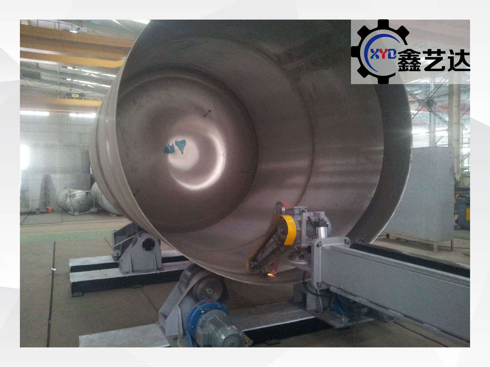 罐體砂帶縱向內(nèi)拋光(2)