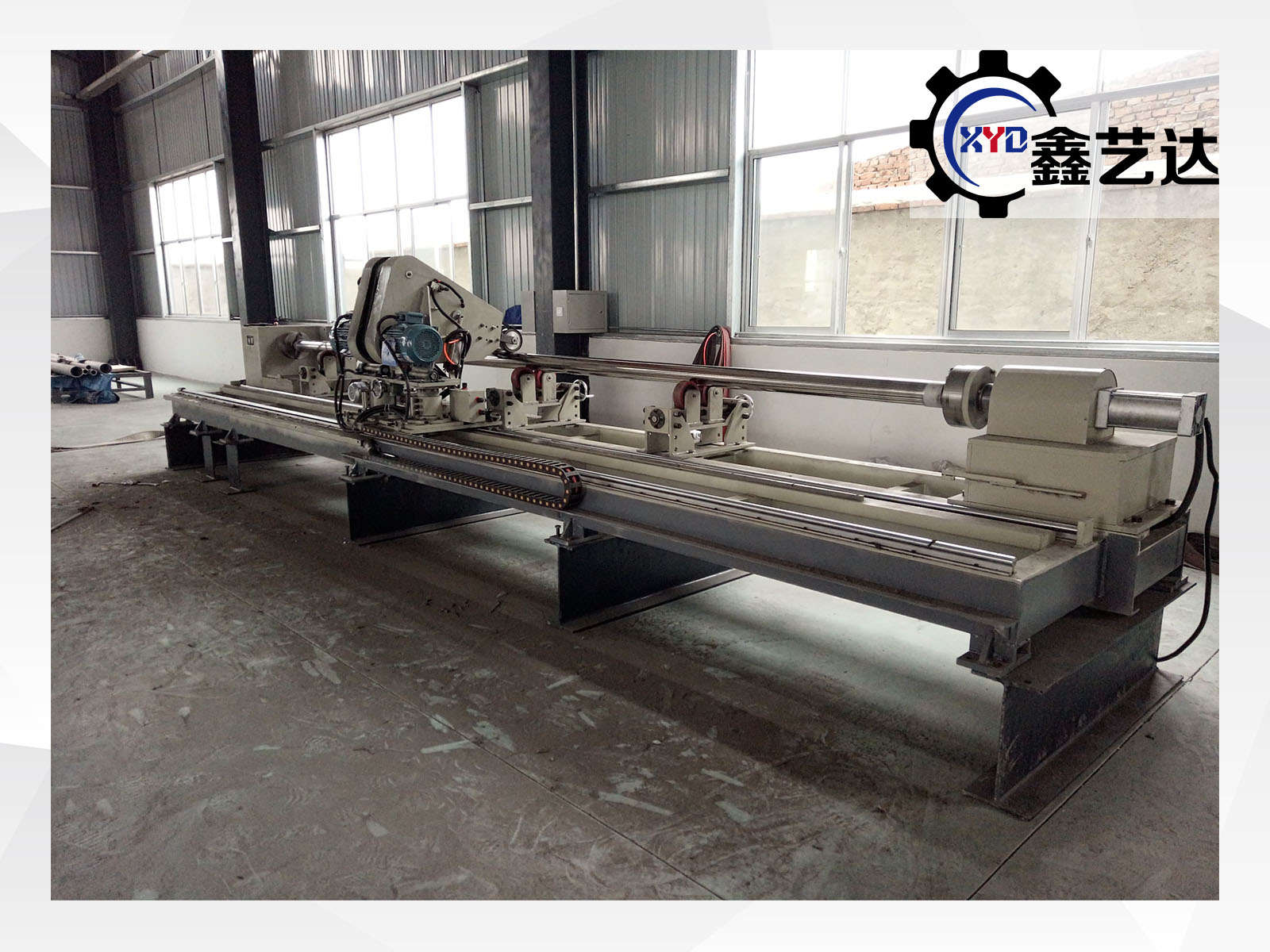 <b>外圓拋光機出場調(diào)試</b>